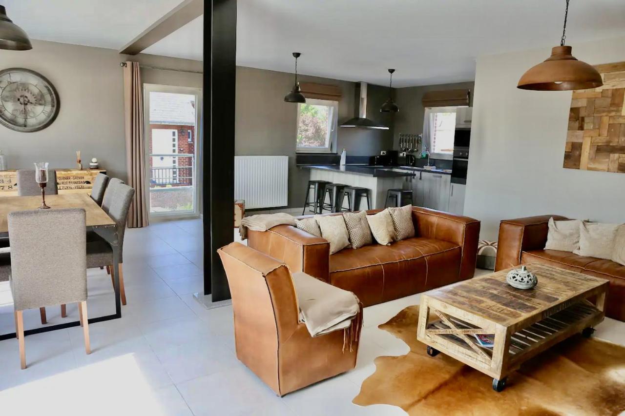 Loft En Duplex Avec Terrasse 3 Chambres Proche Pairi Daiza Mons Luaran gambar