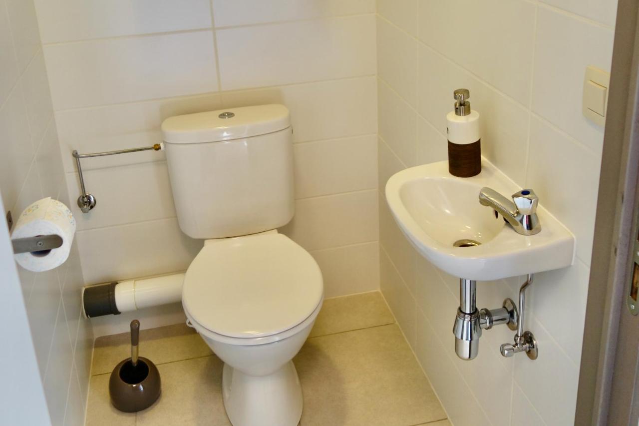 Loft En Duplex Avec Terrasse 3 Chambres Proche Pairi Daiza Mons Luaran gambar